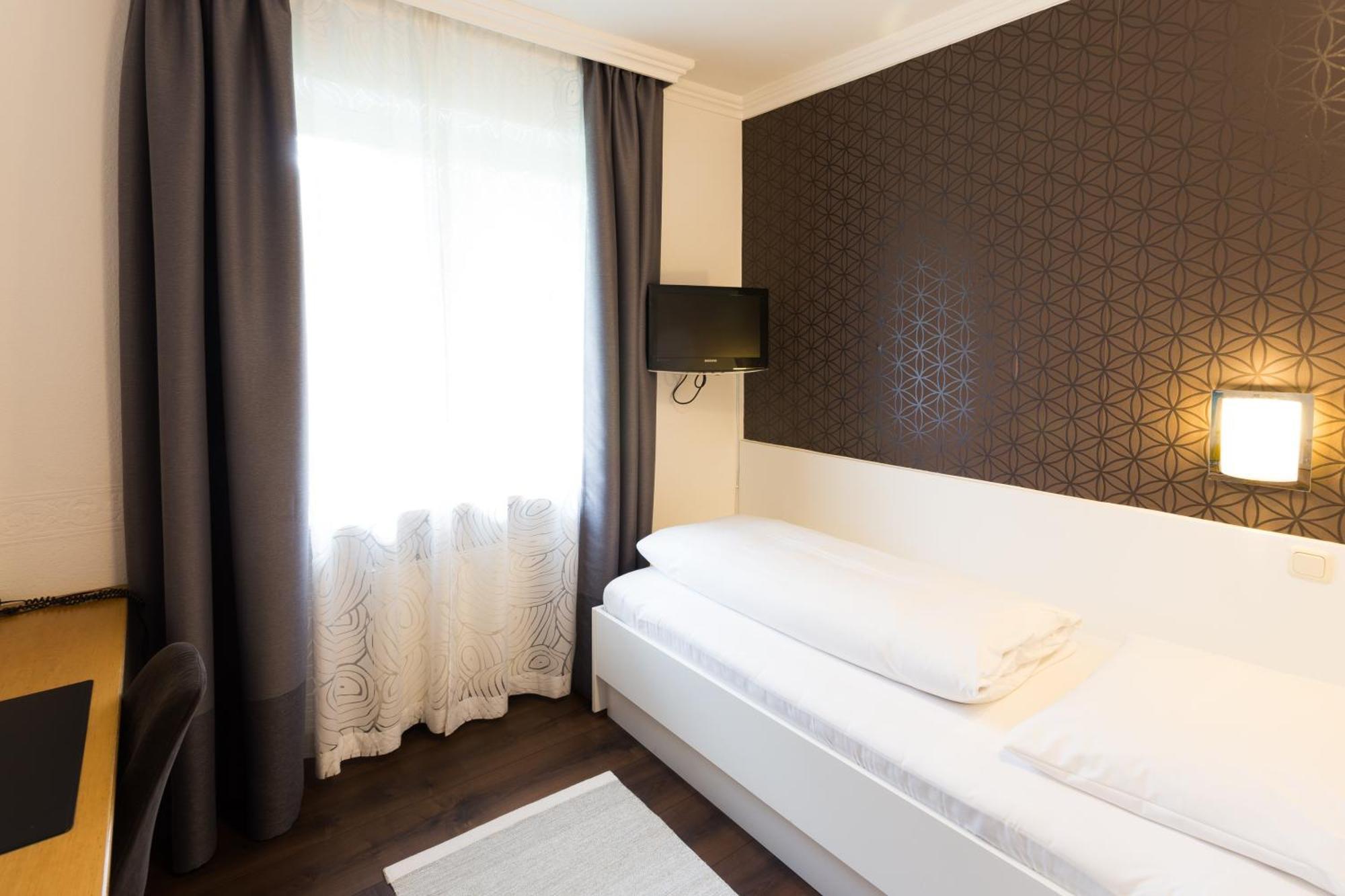 Hotel Villa Solln Munchen Ruang foto