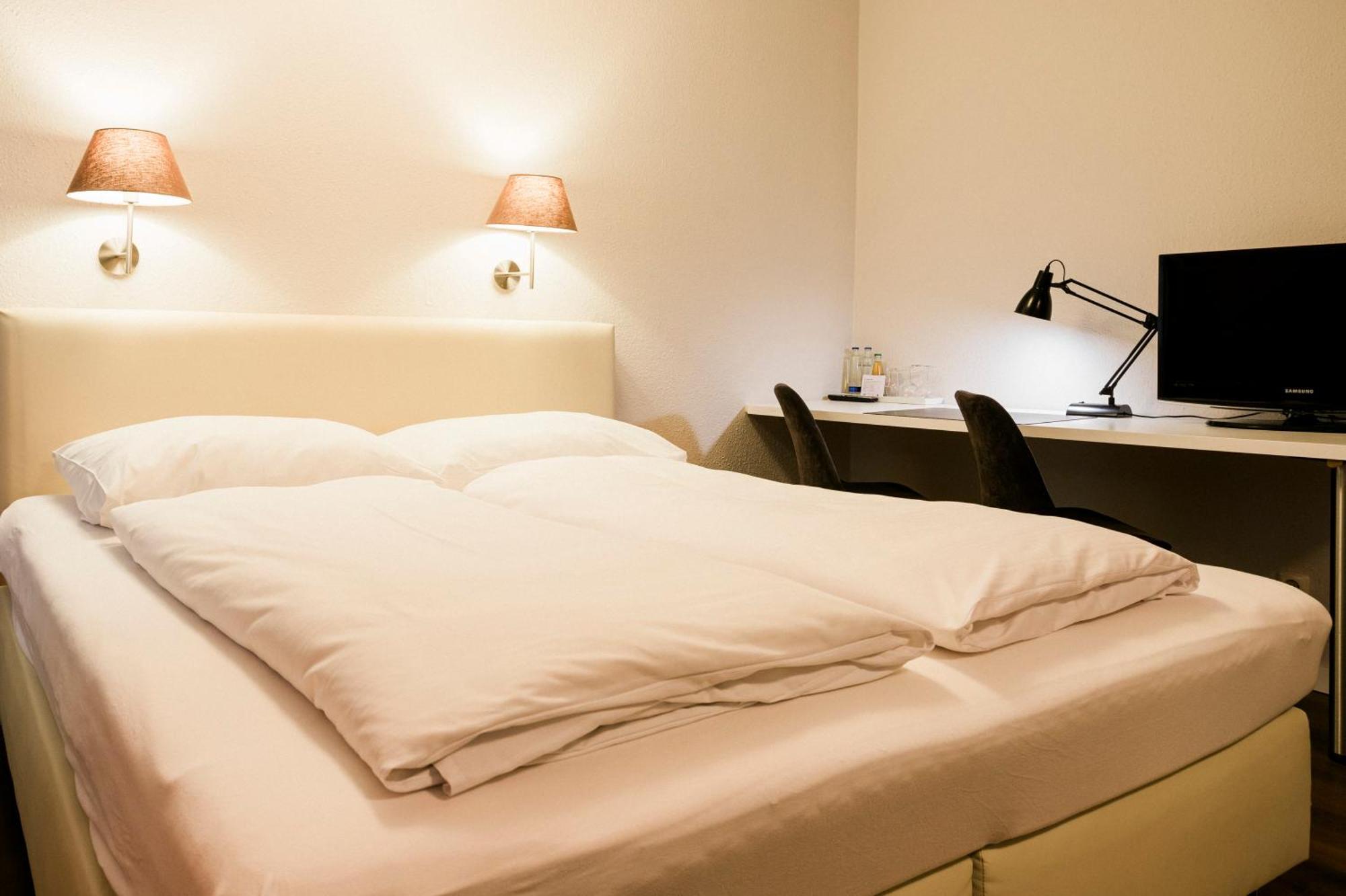 Hotel Villa Solln Munchen Bagian luar foto